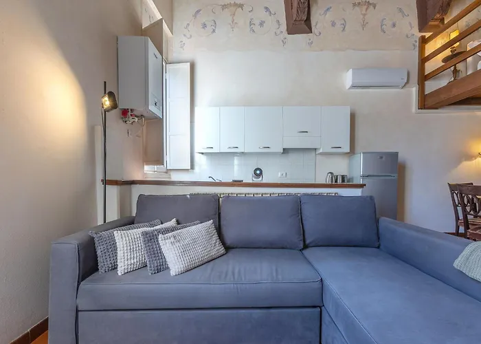 Guesthost - Renaissance Апартаменты Феррара