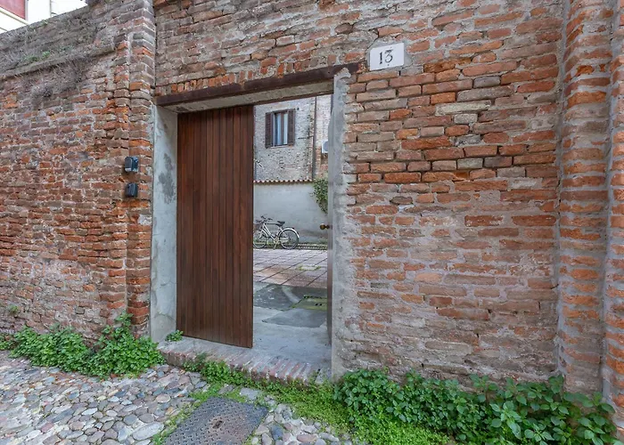 Apartment Guesthost - Renaissance Ferrara