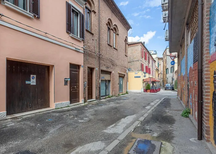 Guesthost - Renaissance Апартаменты